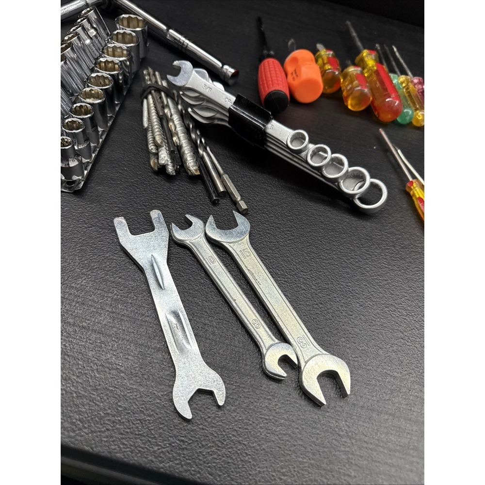 Used Tools. Mix Pieces - Picture 10 of 12